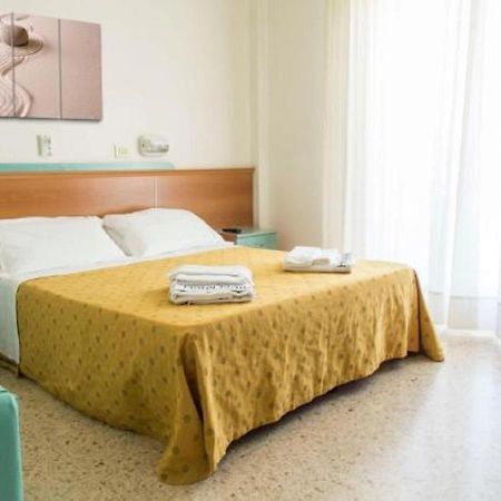 Hotel Nautilus Cattolica Exterior photo