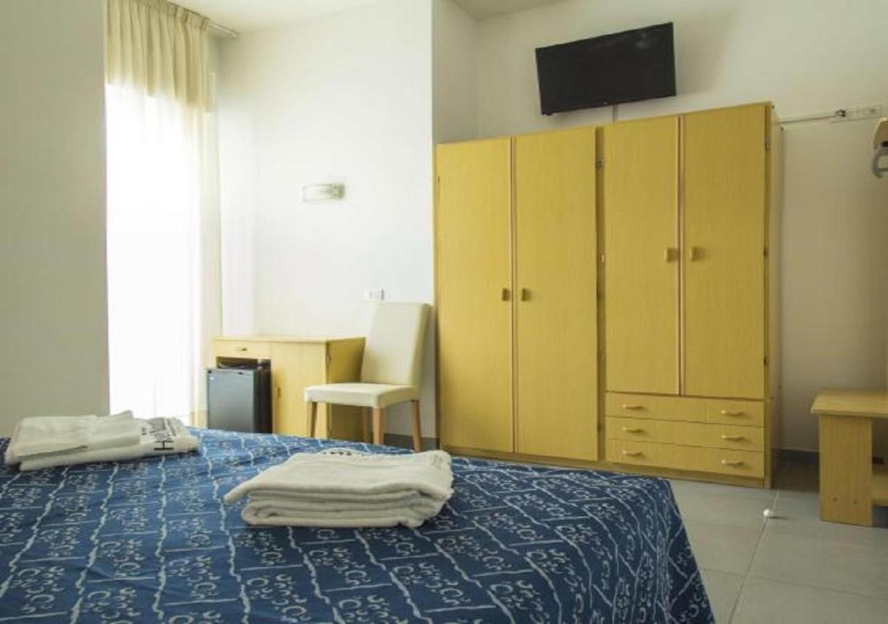 Hotel Nautilus Cattolica Room photo