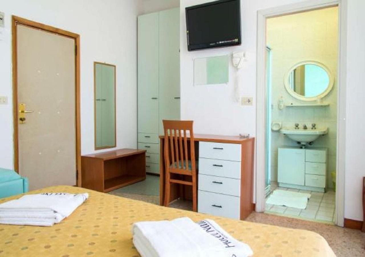 Hotel Nautilus Cattolica Room photo