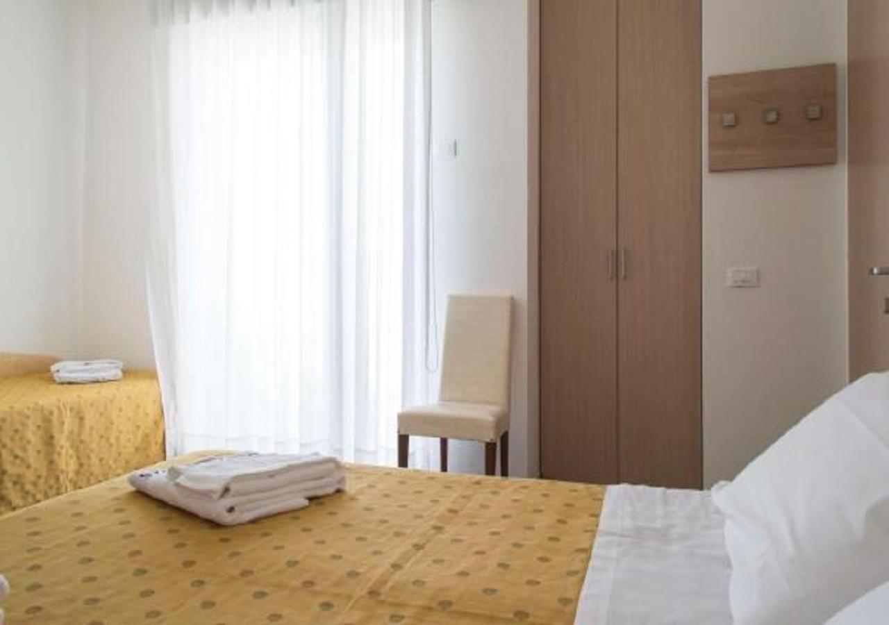 Hotel Nautilus Cattolica Room photo