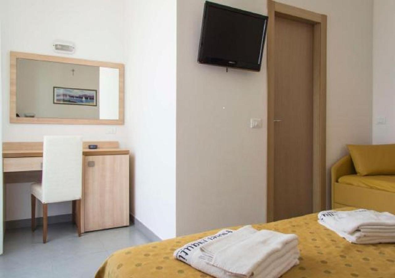 Hotel Nautilus Cattolica Room photo